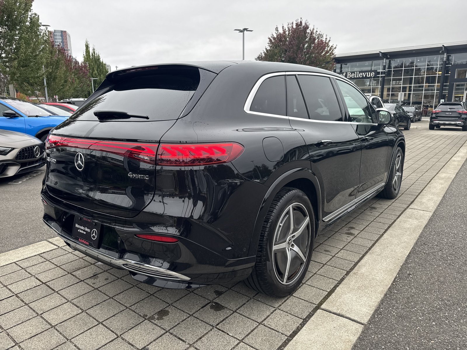 Used 2023 Mercedes-Benz EQS 580 4MATIC SUV image 6