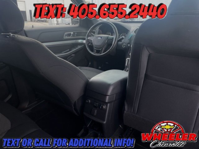 Used 2017 Ford Explorer XLT image 11