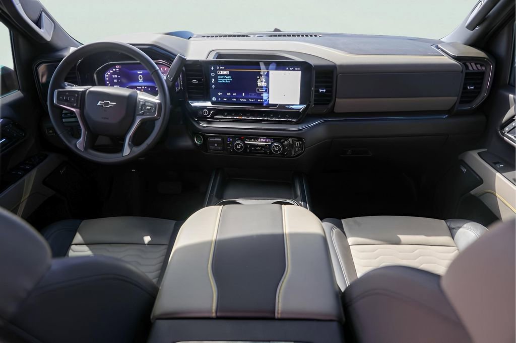 Certified 2025 Chevrolet Silverado 2500 ZR2 w/ Technology Package image 29