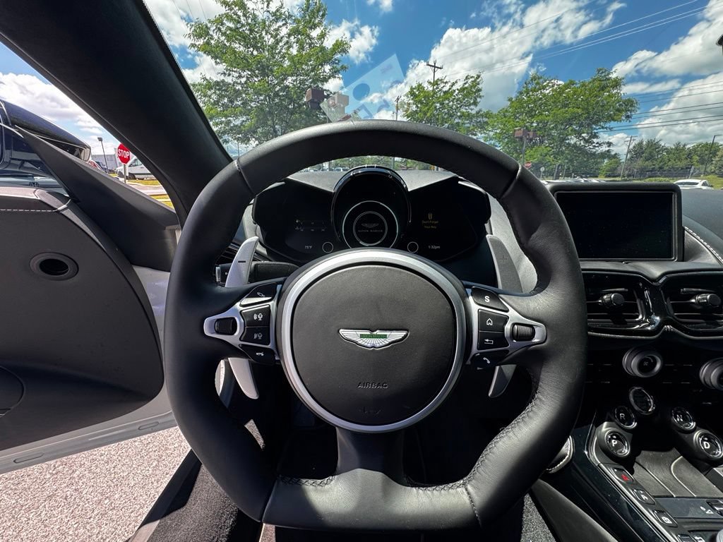 Used 2021 Aston Martin V8 Vantage Coupe RWD image 15