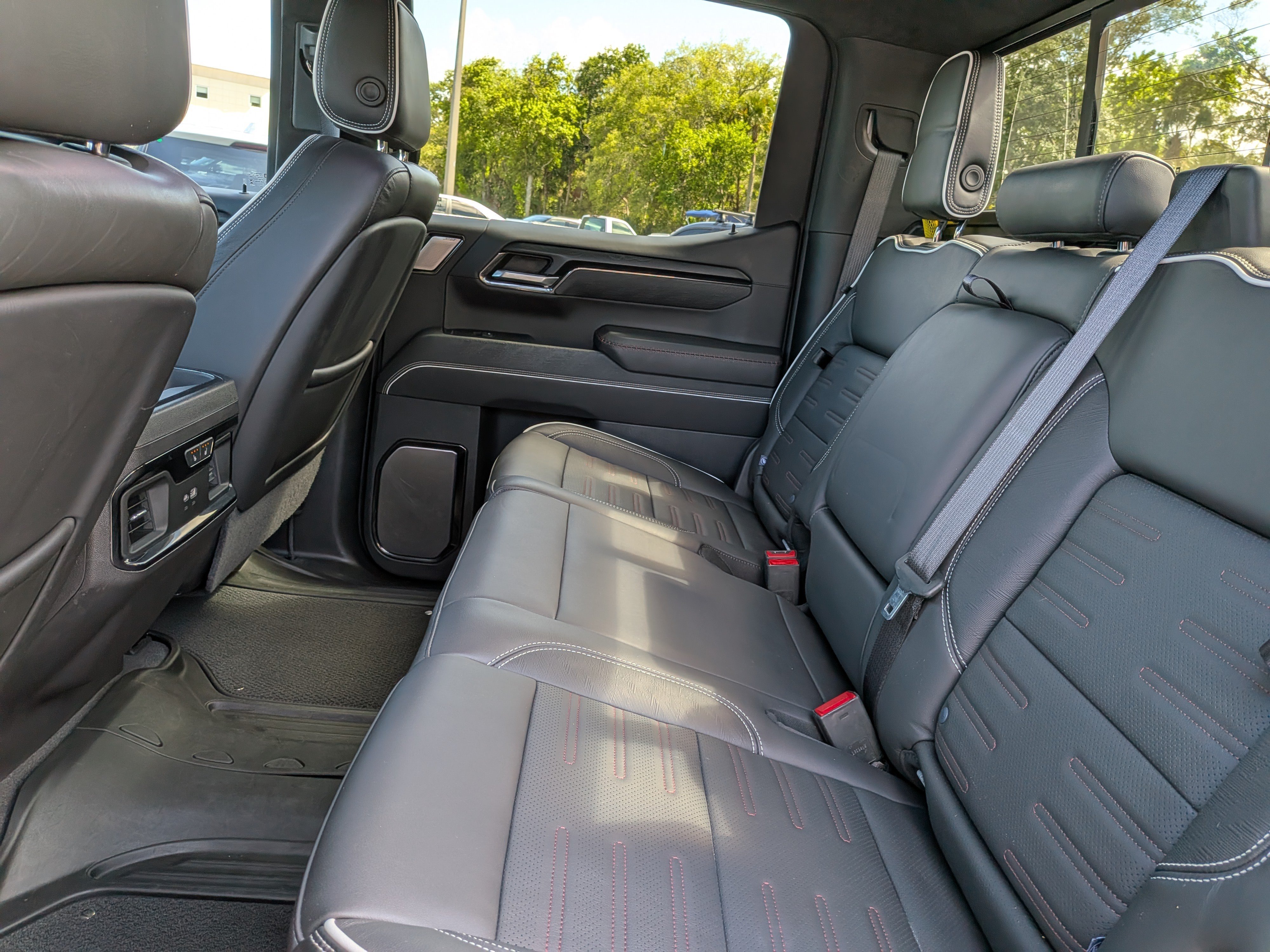 Certified 2024 GMC Sierra 1500 AT4X AWD/4WD image 17