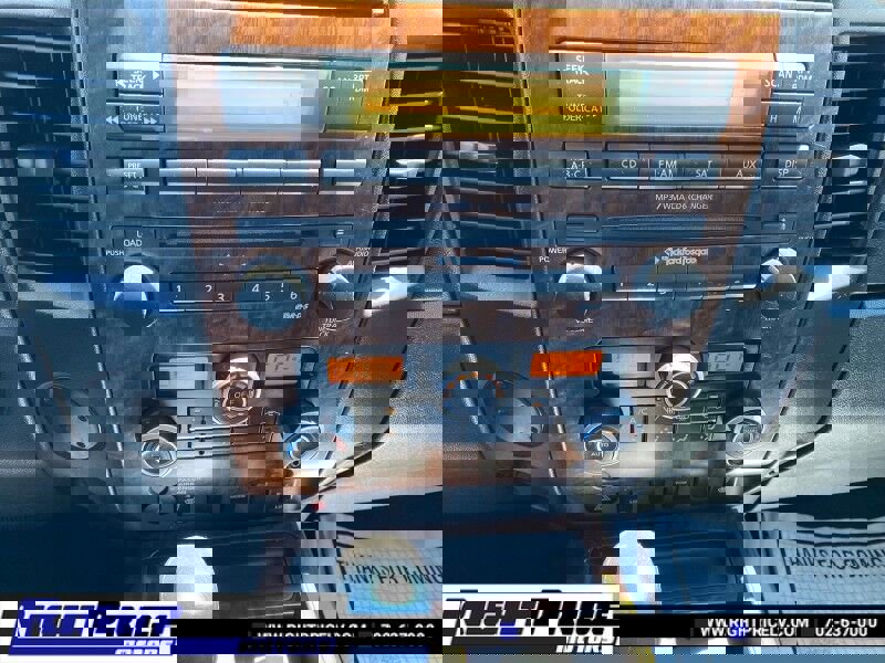 Used 2008 Nissan Titan LE w/ Tow Pkg image 14