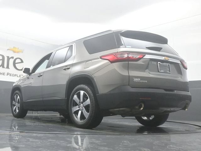 Used 2019 Chevrolet Traverse LT w/ LT Premium Package FWD image 5