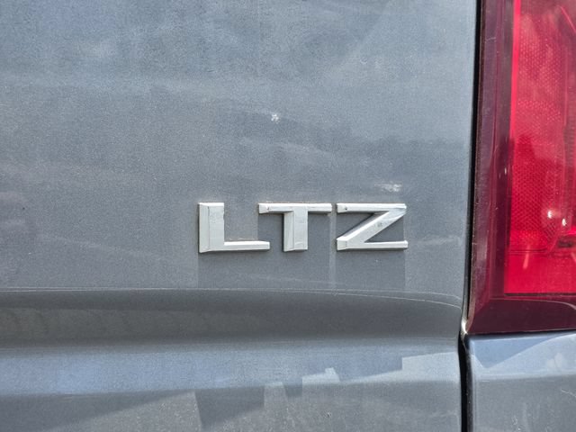 Used 2021 Chevrolet Silverado 1500 LTZ w/ LTZ Convenience Package II AWD/4WD image 12