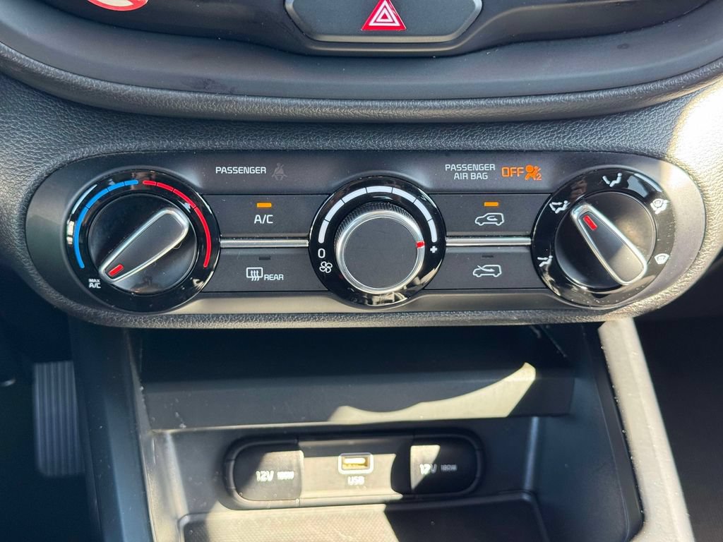 Certified 2023 Kia Soul LX w/ Option Group 015 FWD image 28
