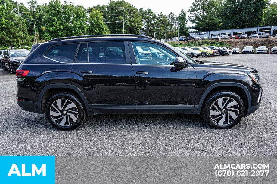 Used 2025 Volkswagen Atlas SE FWD image 8