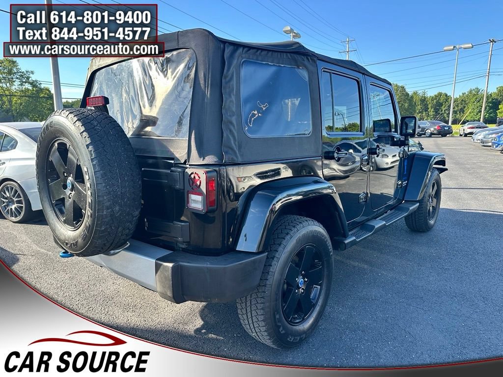 Used 2012 Jeep Wrangler Unlimited Sahara AWD/4WD image 8