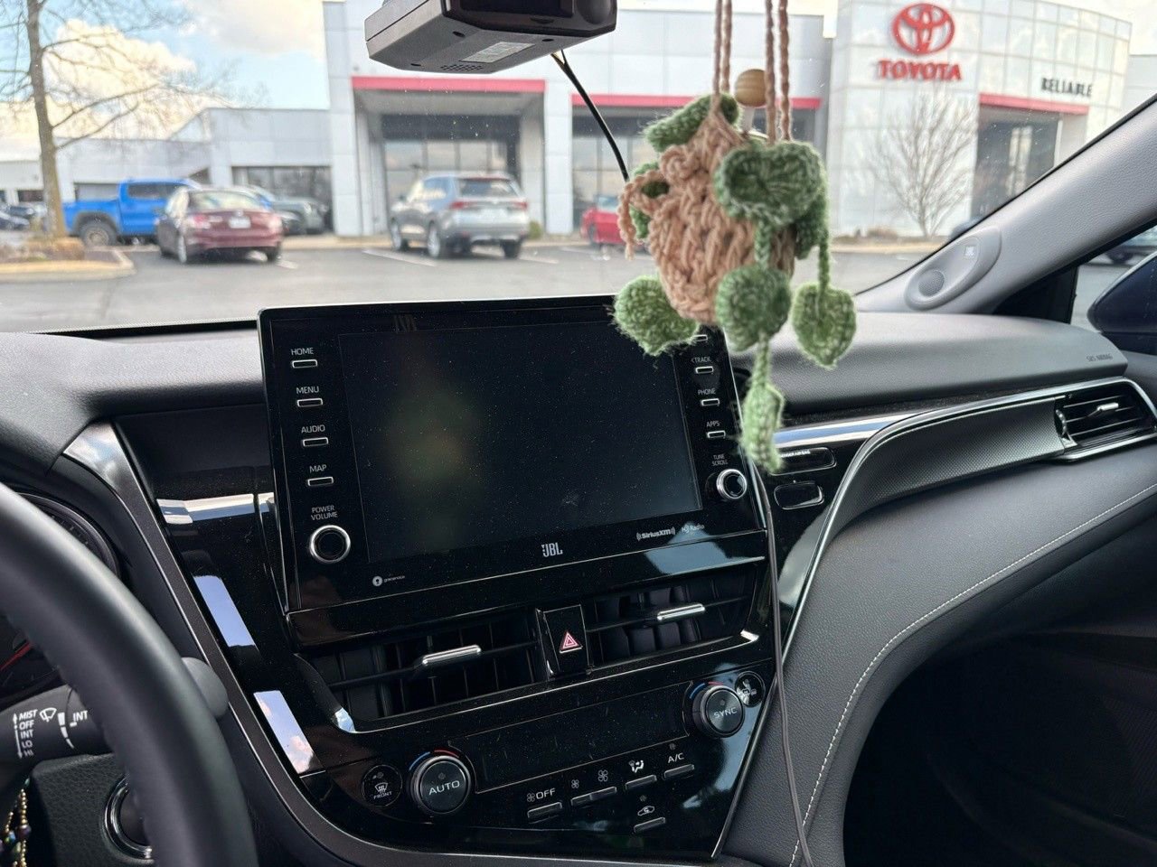 Used 2024 Toyota Camry XSE w/ Navigation Package image 11