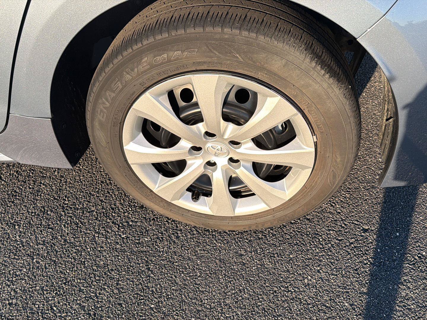 Certified 2024 Toyota Corolla LE FWD image 35
