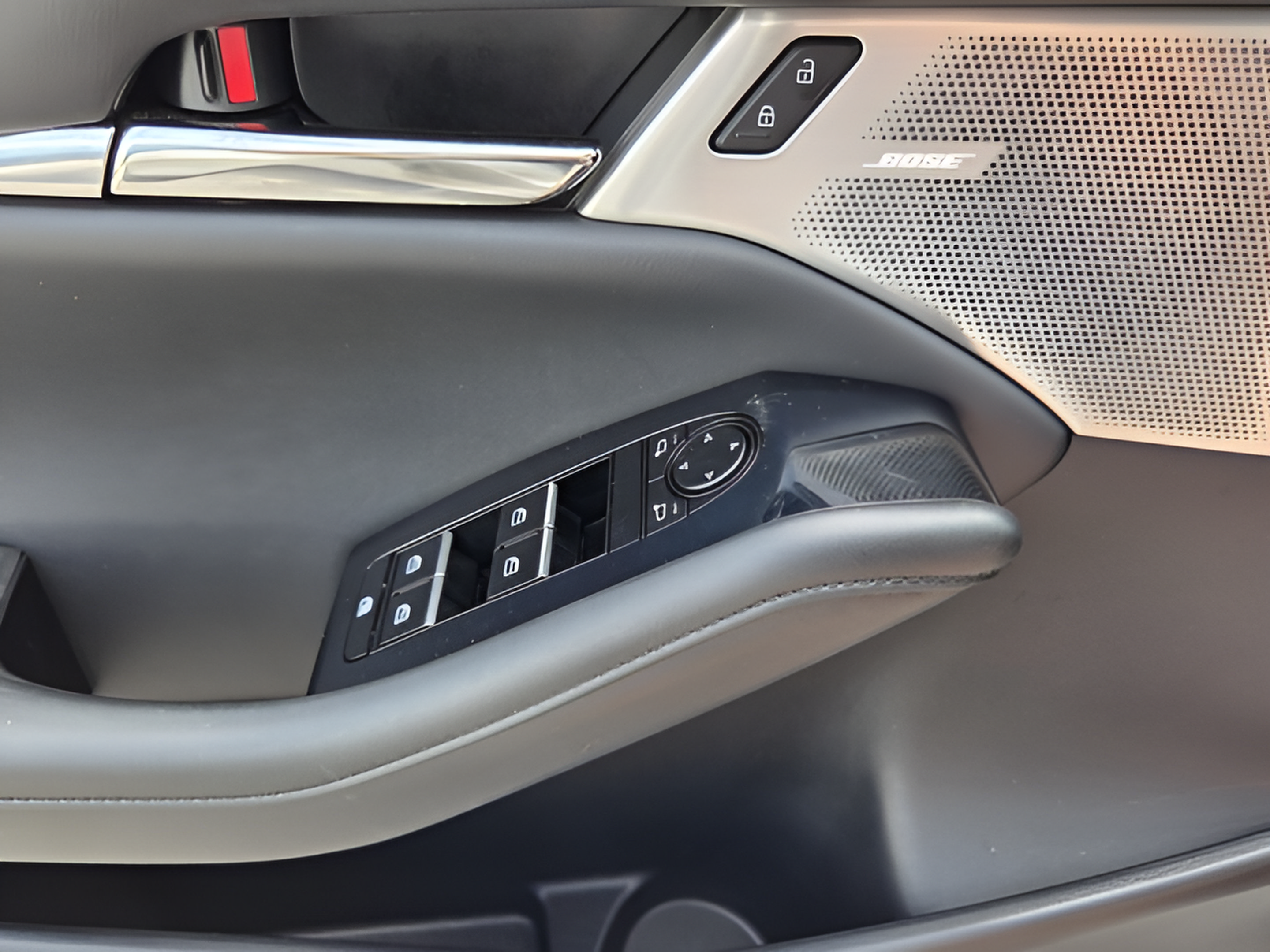 Used 2024 MAZDA MAZDA3 s FWD image 29