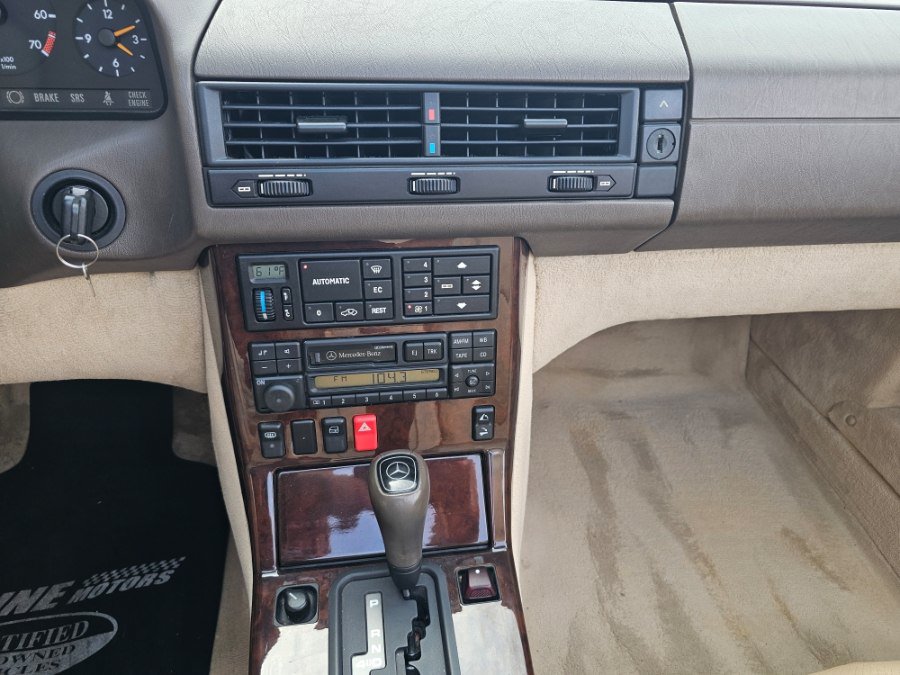 Used 1996 Mercedes-Benz SL 320 image 8