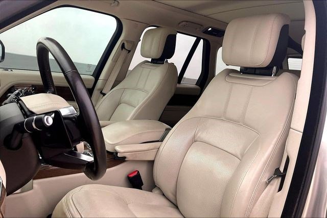 Used 2018 Land Rover Range Rover HSE image 9