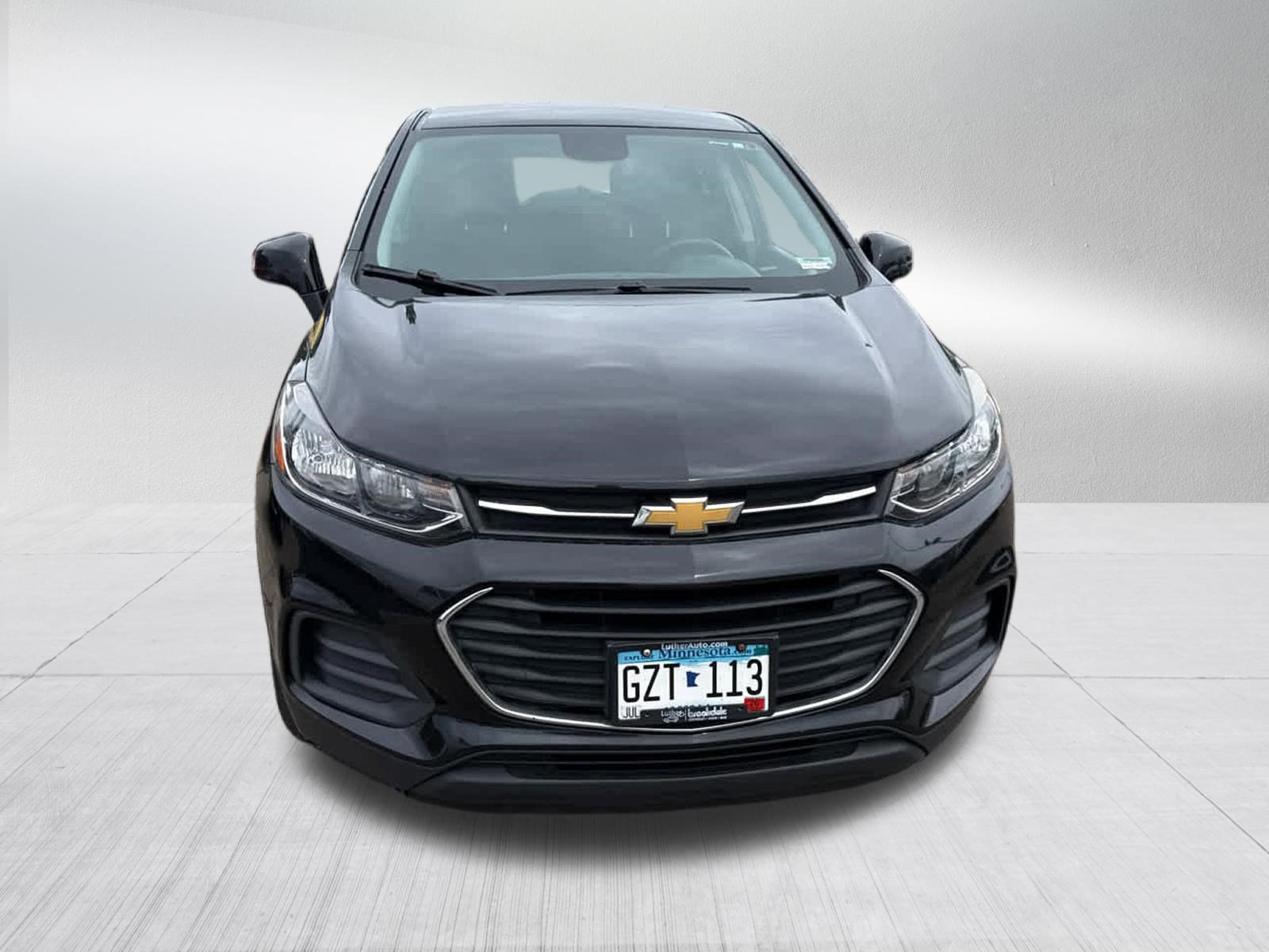 Used 2020 Chevrolet Trax LS w/ Tint and Cruise Package FWD video 2