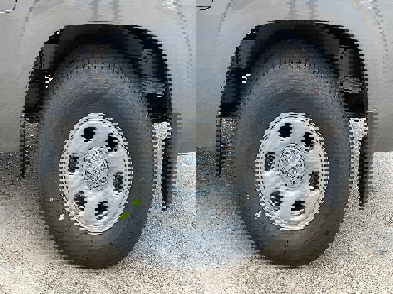 New 2026 Nissan Frontier S w/ Tow Package image 10