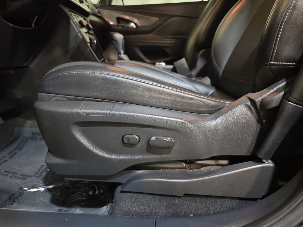 Used 2019 Buick Encore Preferred FWD image 14