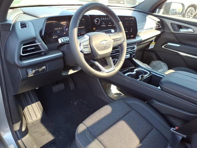 New 2026 Chevrolet Traverse LT w/ Sun and Wheel Package FWD image 5