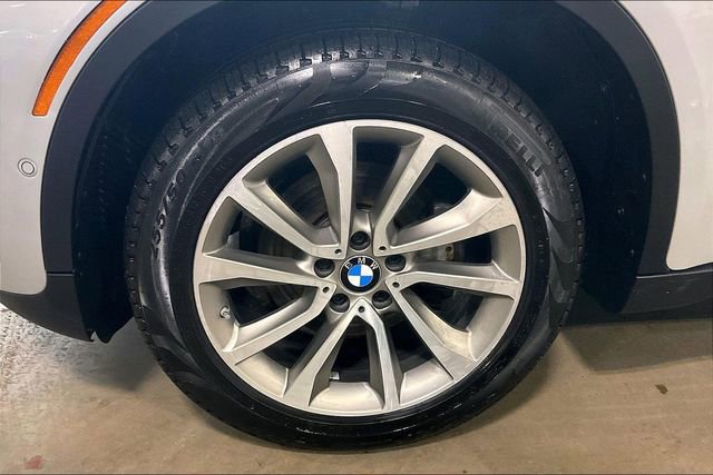 Used 2019 BMW X6 sDrive35i image 9