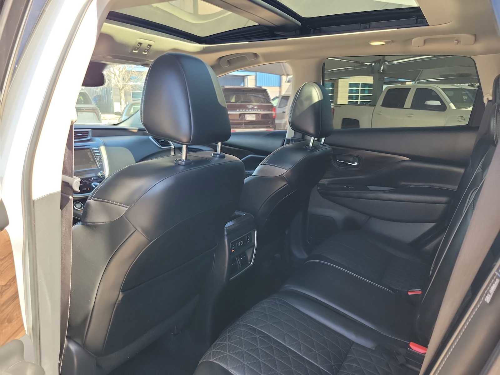 Used 2019 Nissan Murano Platinum image 16
