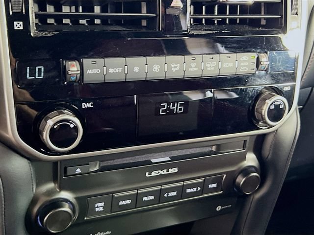 Used 2023 Lexus GX 460 Premium w/ Premium Package AWD/4WD image 17