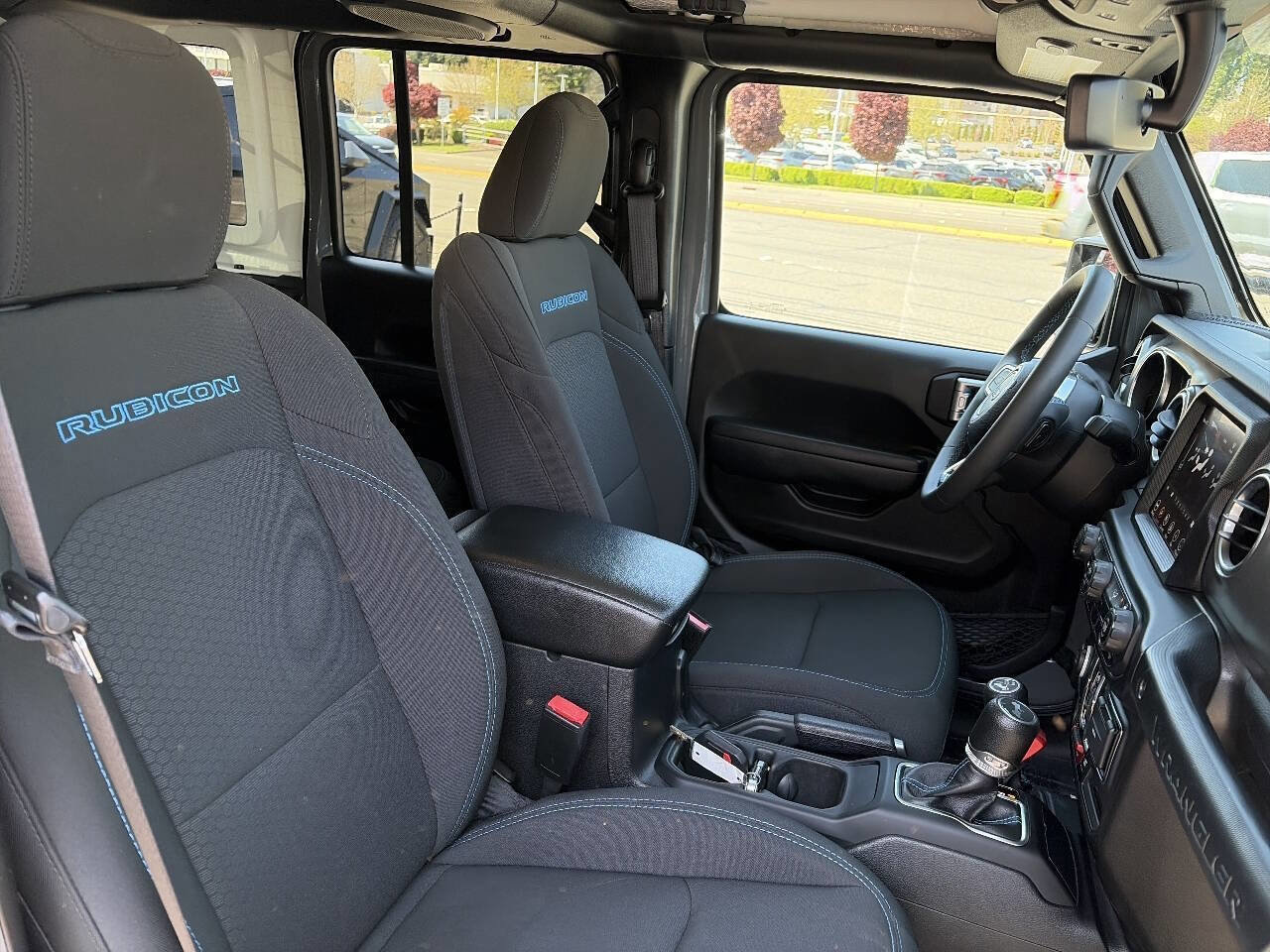 Used 2023 Jeep Wrangler Unlimited Rubicon 4xe AWD/4WD image 21