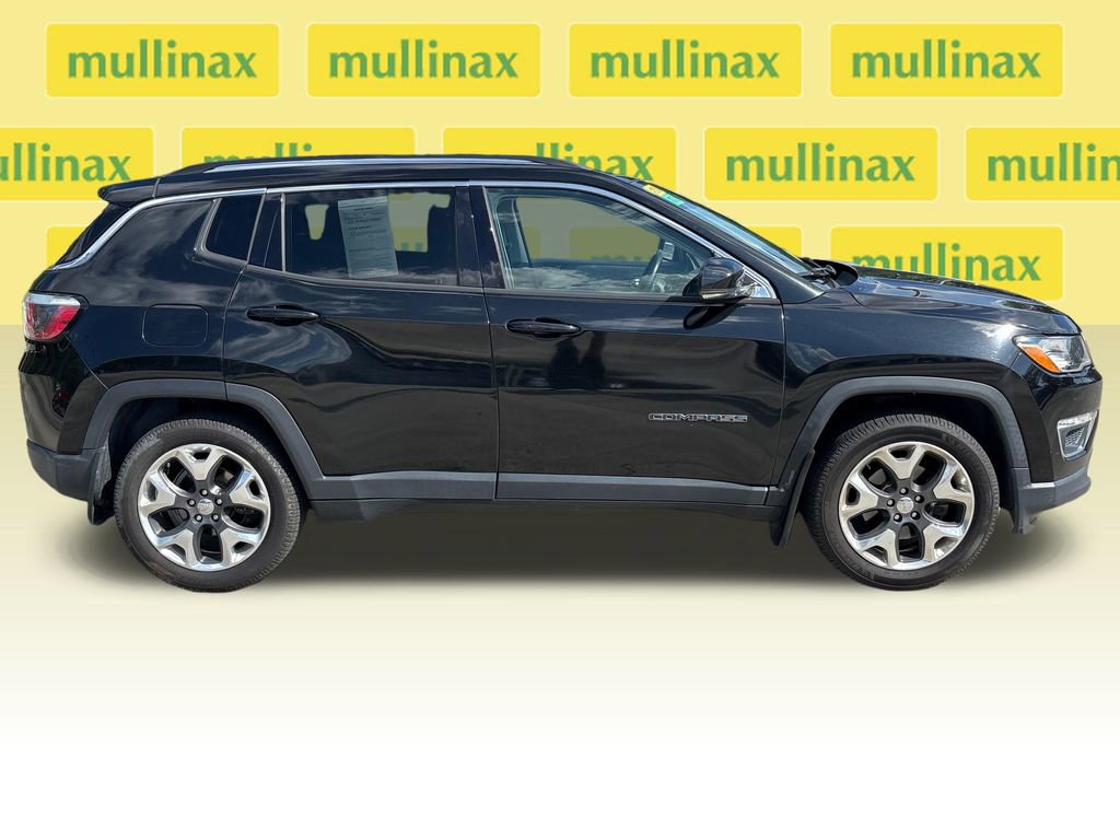 Used 2018 Jeep Compass Limited w/ Safe & Security Group FWD image 2