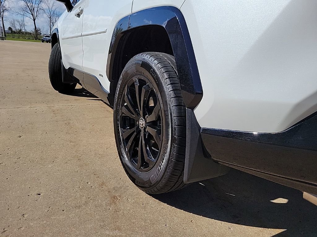 Used 2024 Toyota RAV4 XSE w/ Weather Package image 18