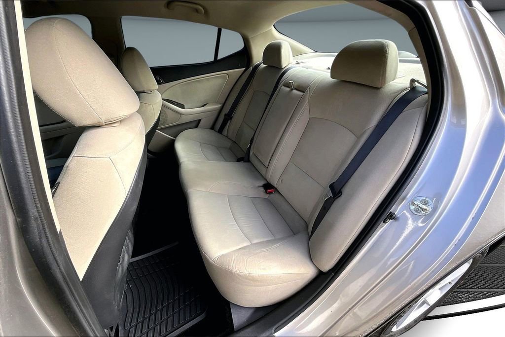 Used 2015 Kia Optima LX image 19