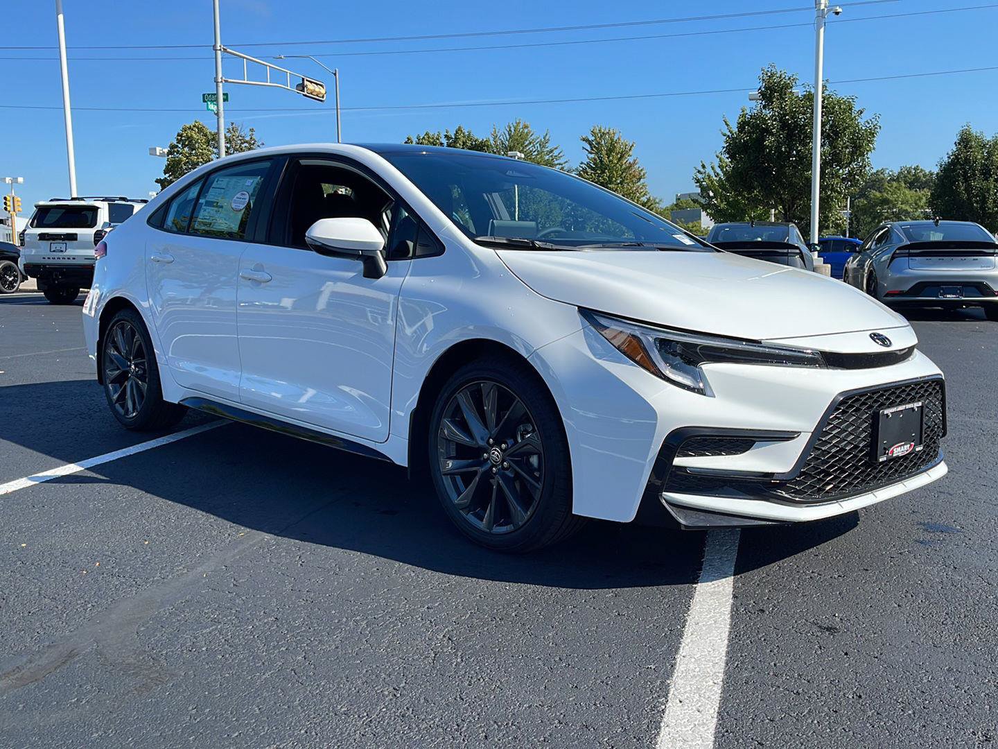 New 2026 Toyota Corolla SE w/ SE Package FWD image 8