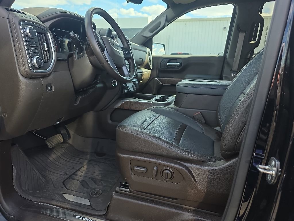 Used 2020 GMC Sierra 1500 Denali w/ Denali Ultimate Package AWD/4WD image 4