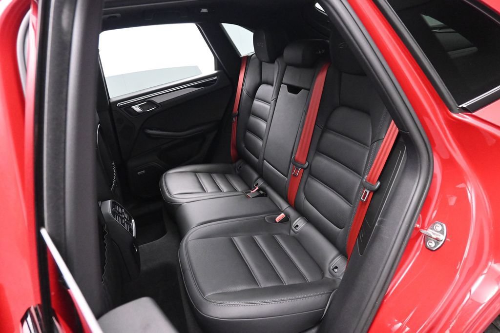 Used 2021 Porsche Macan GTS w/ Premium Package Plus (PF9) AWD/4WD image 16