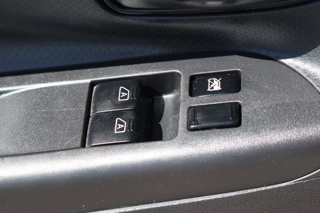 Used 2020 Nissan NV200 SV w/ Sliding Glass Door Package FWD image 21