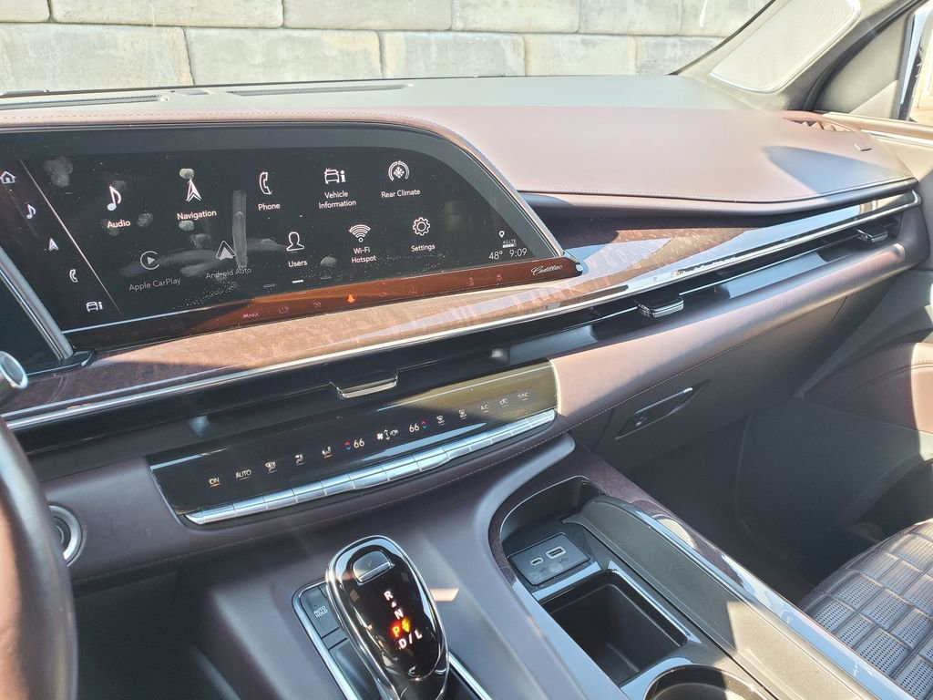 Used 2021 Cadillac Escalade Sport Platinum AWD/4WD image 25