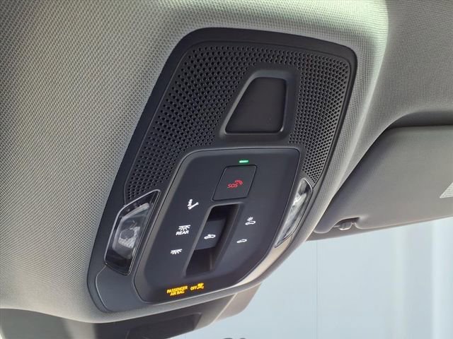 Used 2025 Audi Q5 Premium w/ Convenience Package image 21