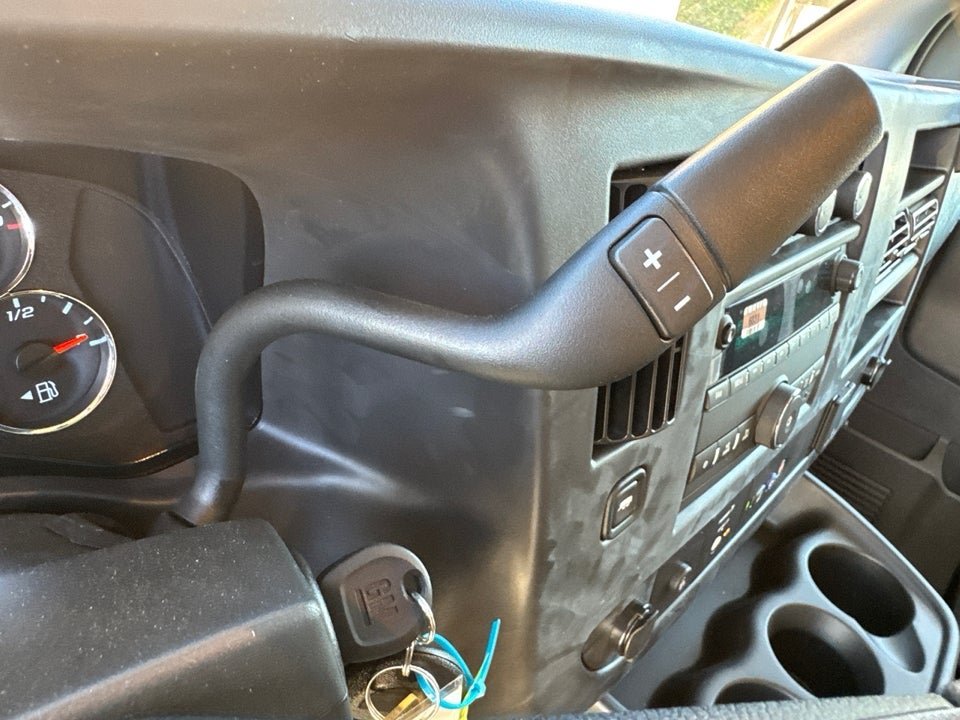 New 2025 GMC Savana 2500 w/ Driver Convenience Package RWD image 37