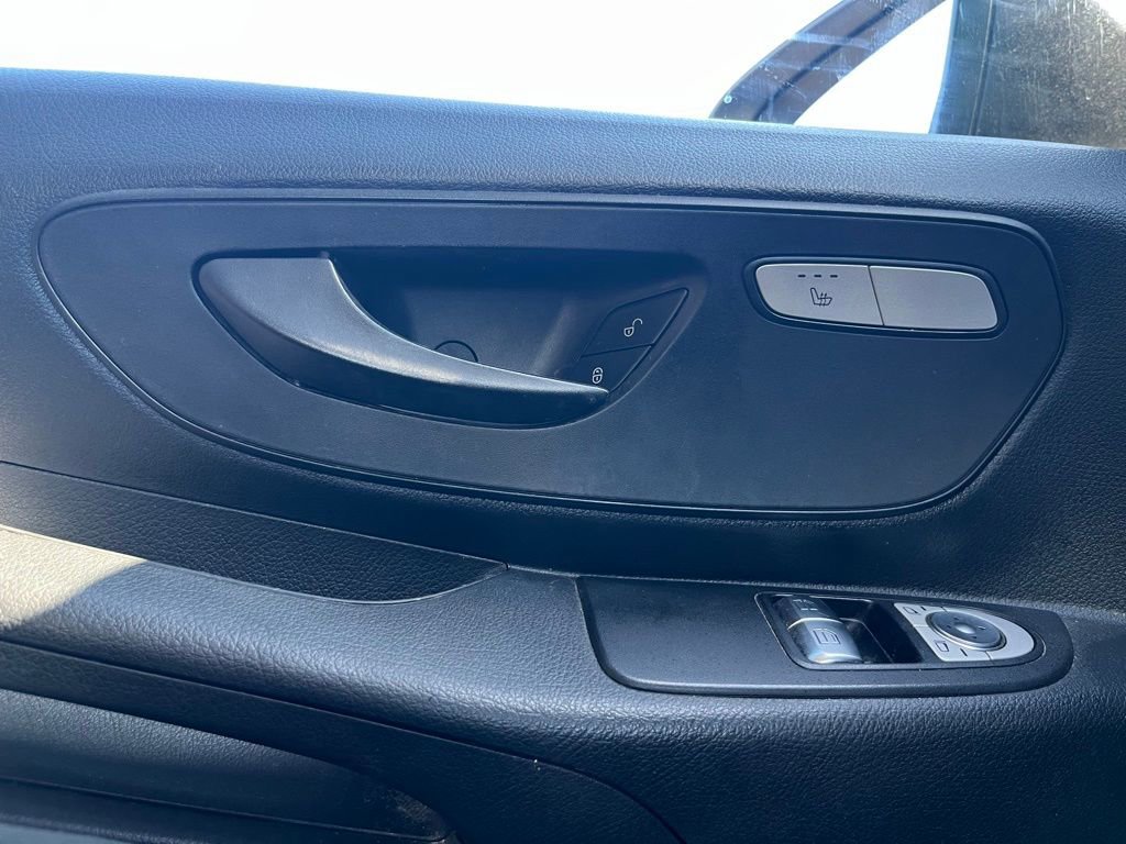 Used 2022 Mercedes-Benz Metris image 23