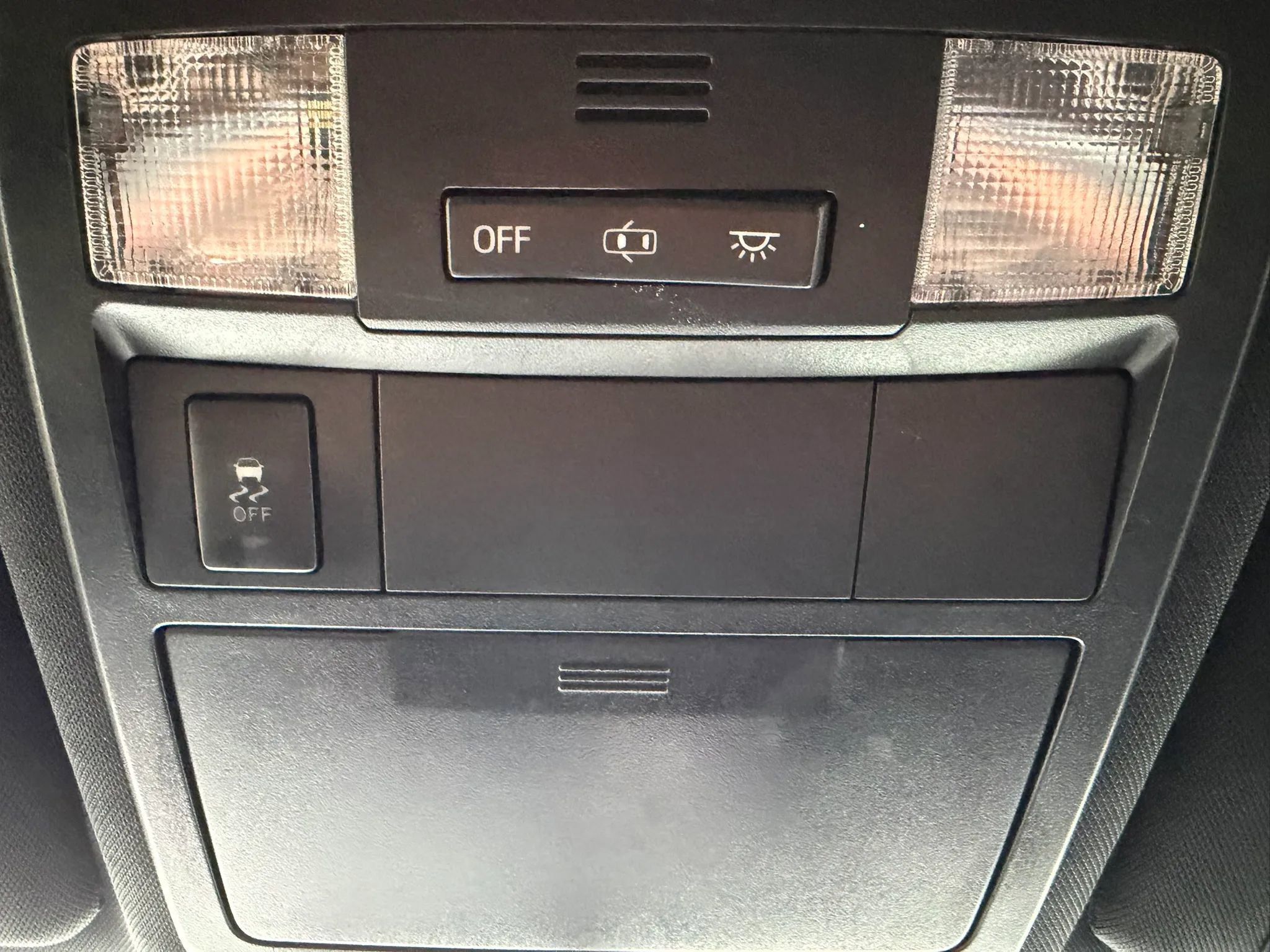 Used 2017 Toyota Tacoma TRD Sport w/ Tow Package image 25