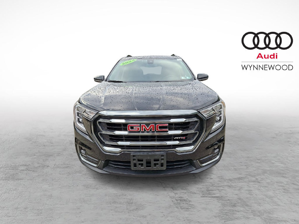 Used 2024 GMC Terrain AT4 AWD/4WD image 2