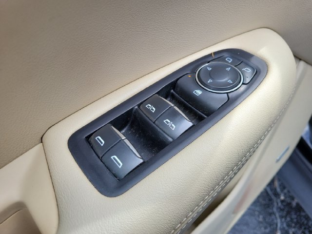 Used 2019 Cadillac XT5 FWD image 9