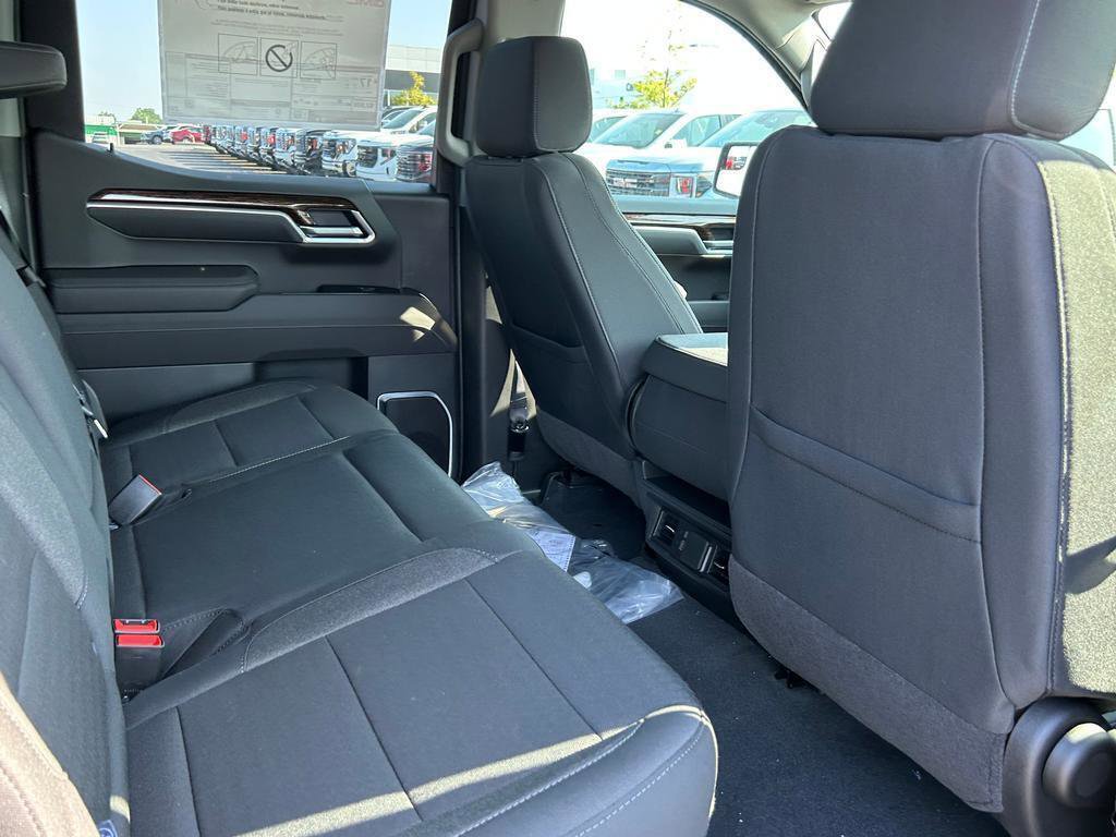 New 2026 GMC Sierra 1500 Elevation image 17