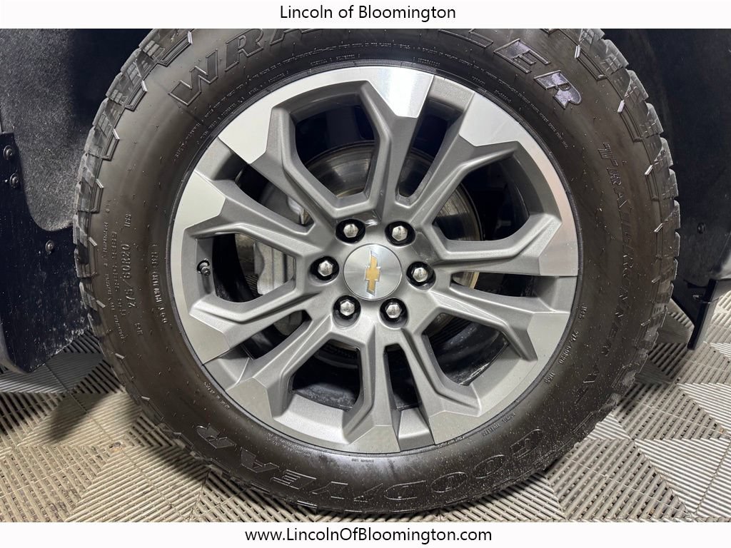 Used 2025 Chevrolet Silverado 1500 High Country w/ LPO, Dark Essentials Package AWD/4WD image 22