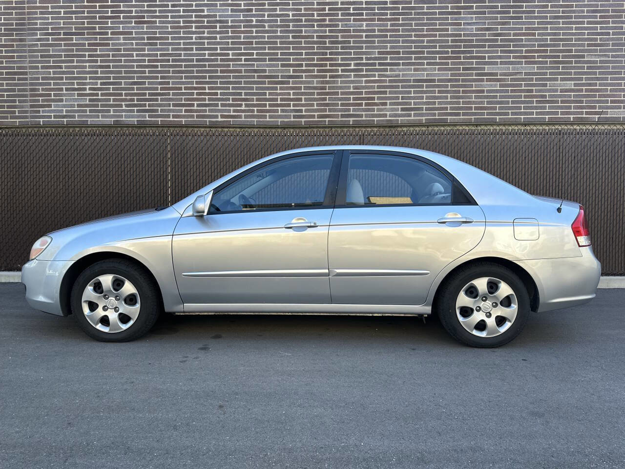 Used 2007 Kia Spectra EX image 7