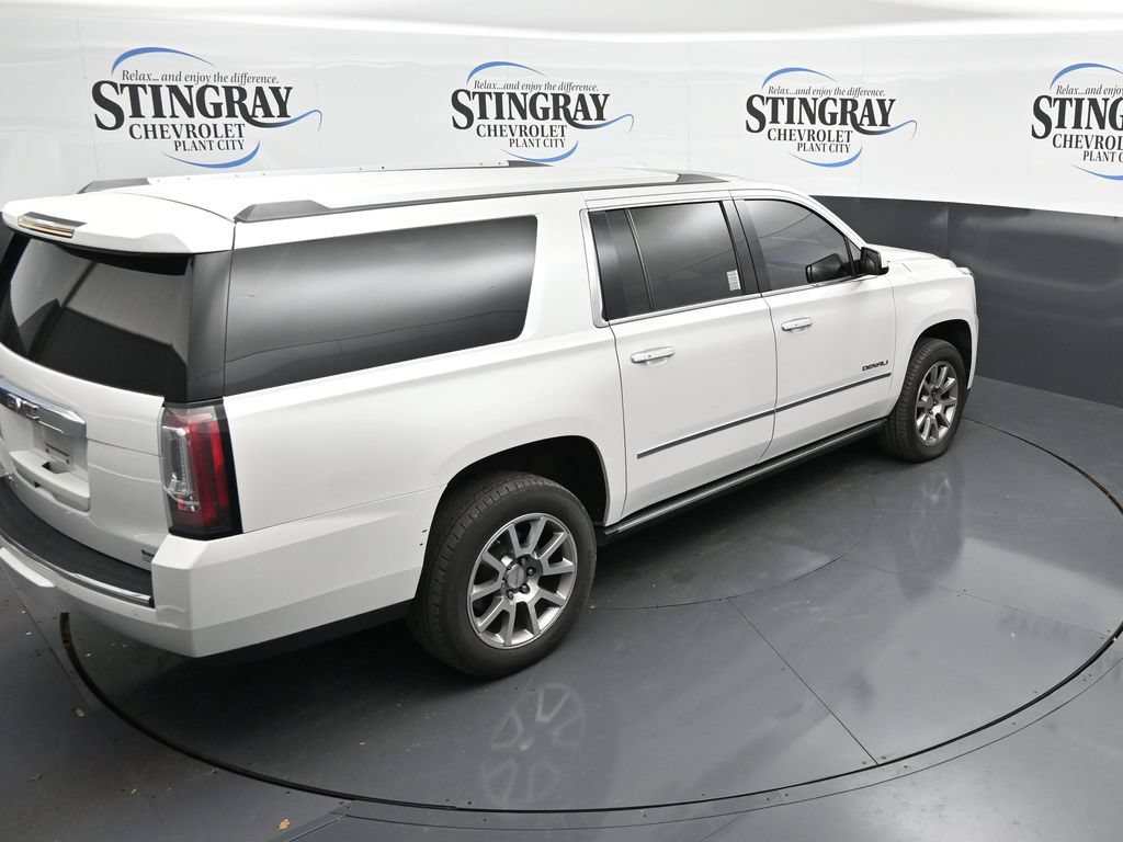 Used 2020 GMC Yukon XL Denali w/ Enhanced Security Package RWD image 24