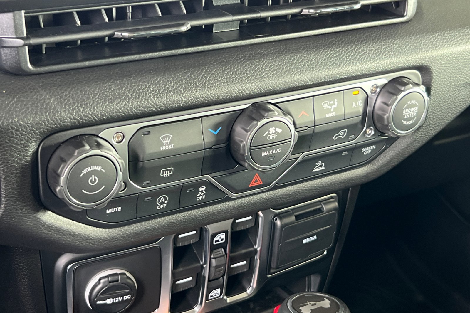 New 2026 Jeep Wrangler Sport S image 18