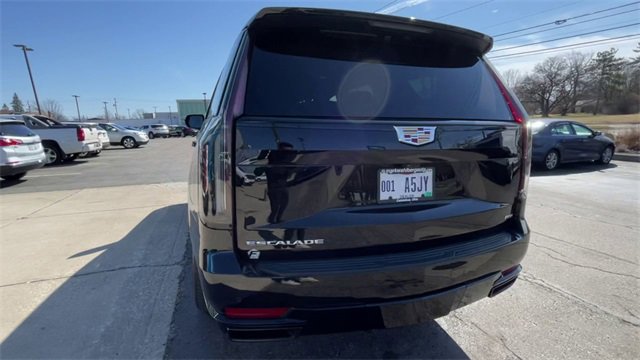 Used 2021 Cadillac Escalade Sport w/ Driver Assist Tech Package image 7