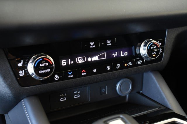 New 2026 Mitsubishi Outlander SEL Black Edition AWD/4WD image 43
