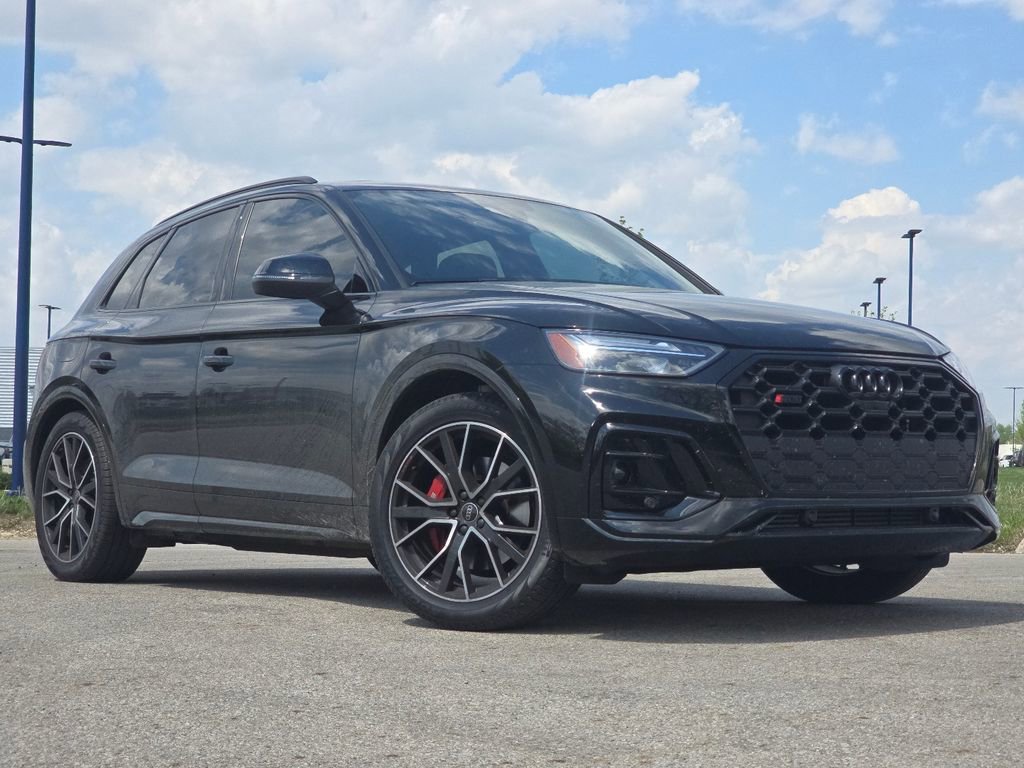 Used 2025 Audi SQ5 Premium Plus w/ Premium Plus Package AWD/4WD image 2
