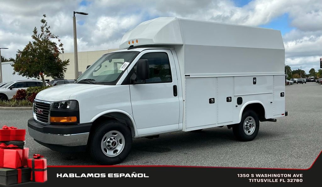 New 2025 GMC Savana 3500 w/ Power Convenience Package image 3