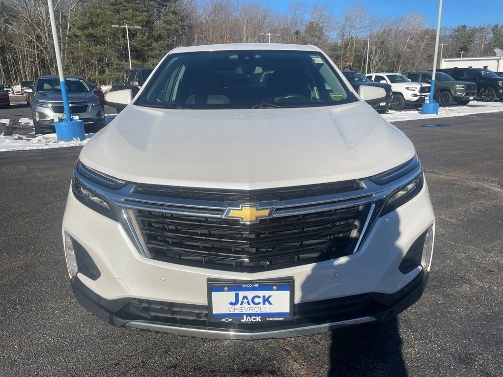 Used 2022 Chevrolet Equinox LT image 2