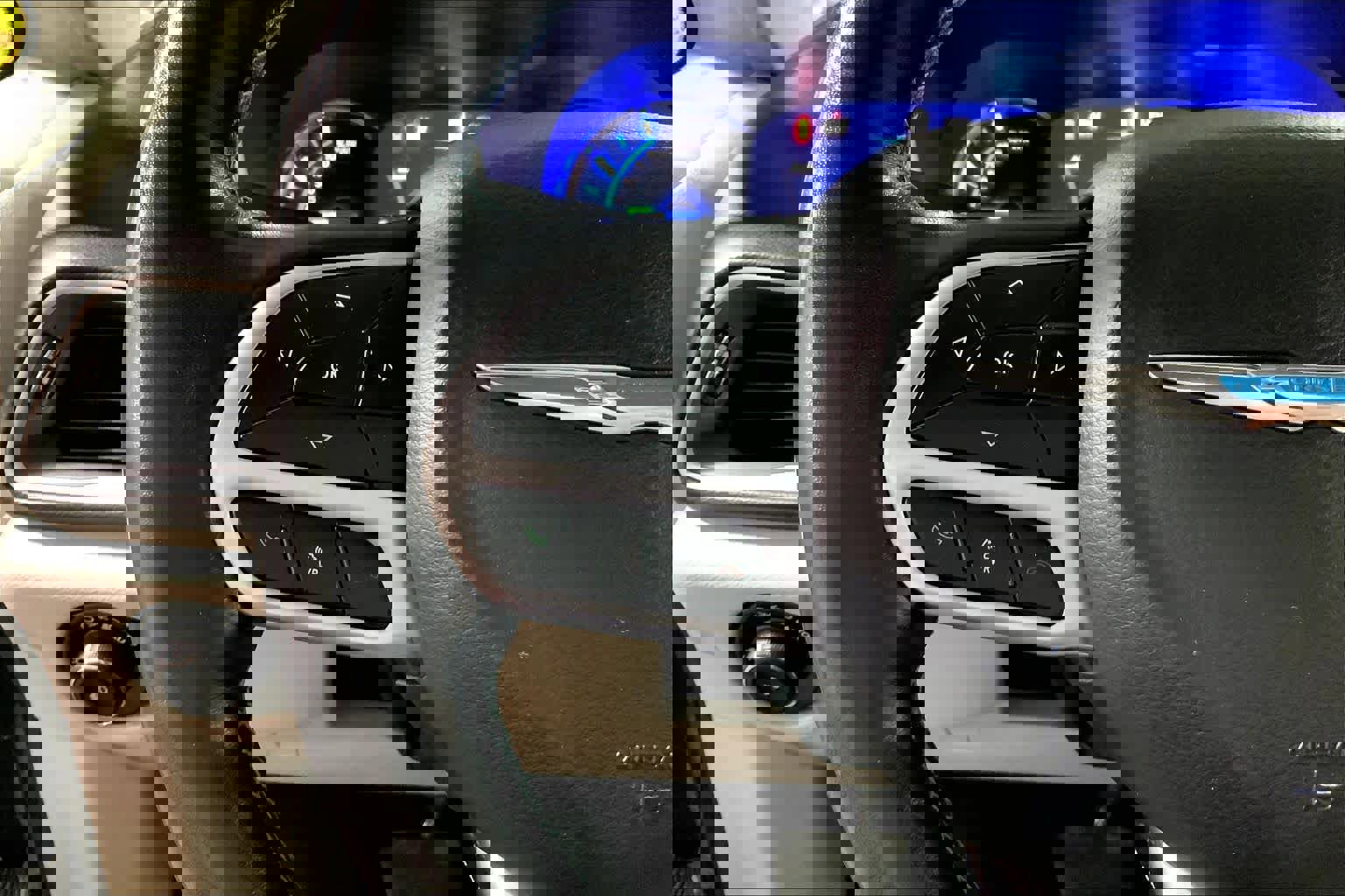 Used 2019 Chrysler Pacifica Touring Plus w/ Cold Weather Group image 23