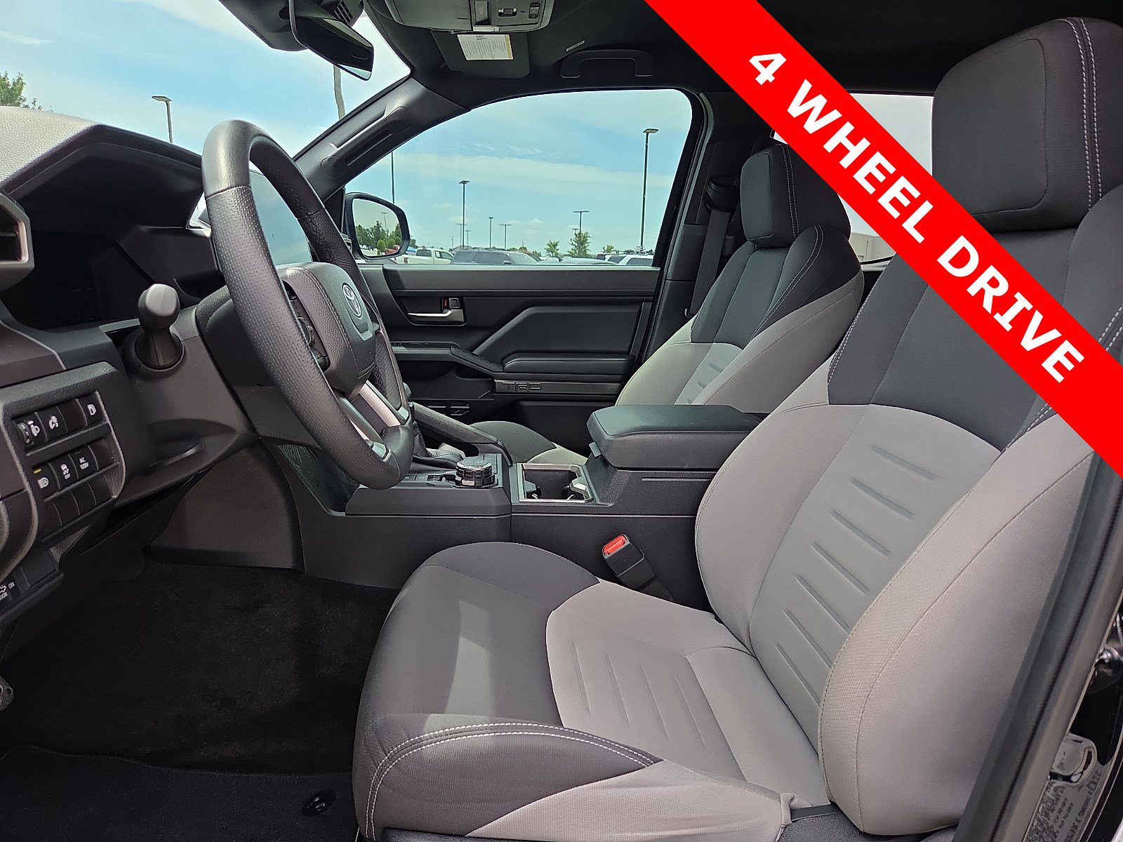 Used 2025 Toyota Tacoma TRD Sport AWD/4WD image 15
